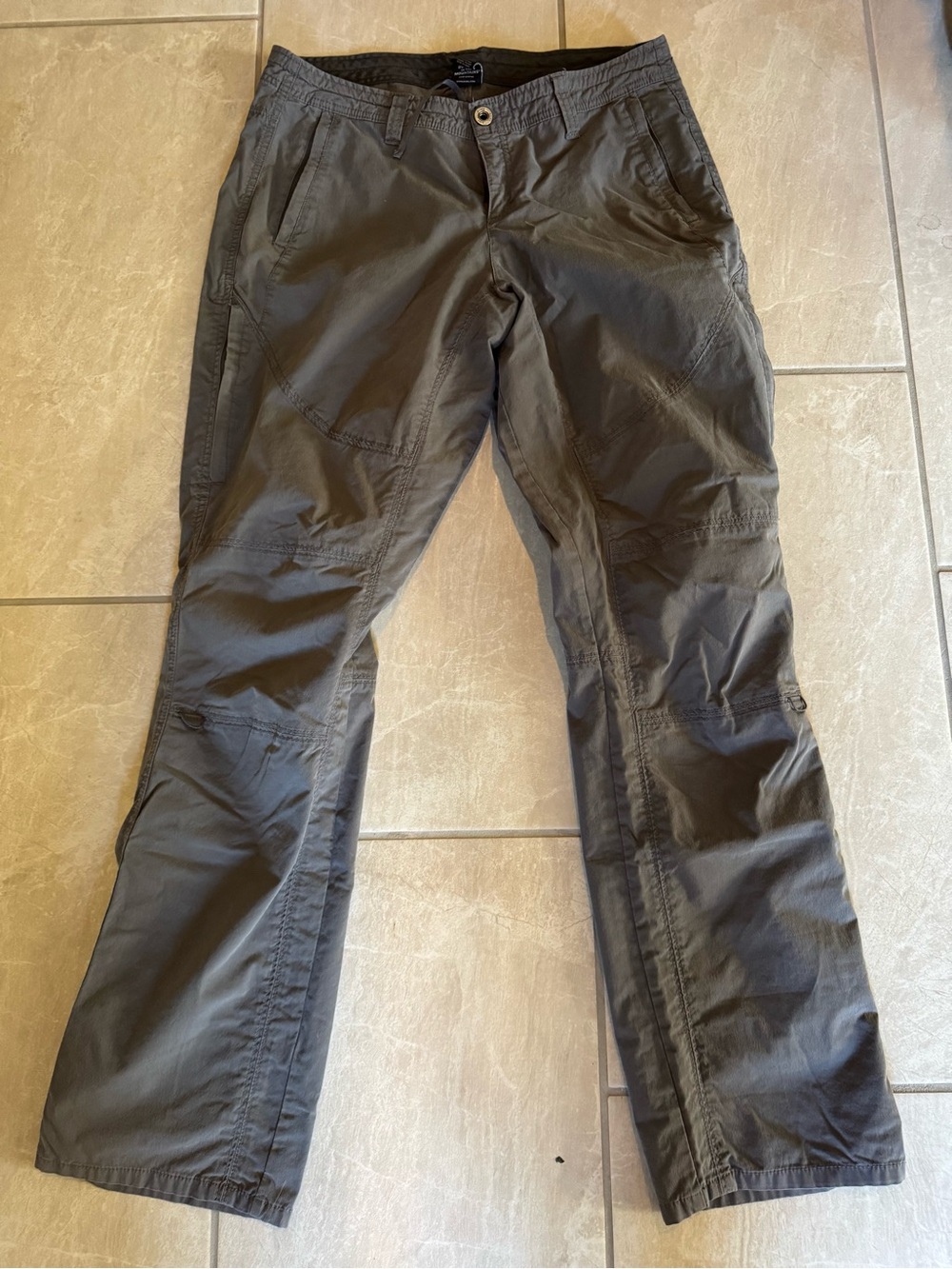 Kuhl Women's Straight-Leg Utility Pants in Dark Gray
